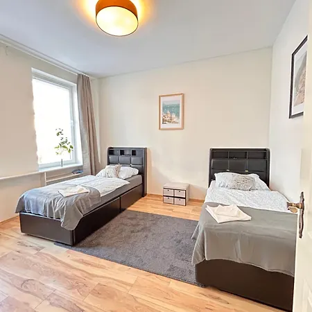 Gevelsberg, Attraktive Lage Fuer Geschaeftsleute, Monteure, 4 Zimmer, Wlan, Smarttv Appartamento Gevelsberg
