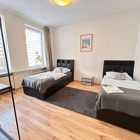 Gevelsberg, Attraktive Lage Für Geschäftsleute, Monteure, 4 Zimmer, Wlan, Smarttv *