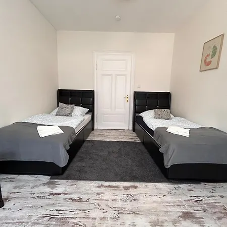 Apartment Gevelsberg, Attraktive Lage Für Geschäftsleute, Monteure, 4 Zimmer, Wlan, Smarttv
