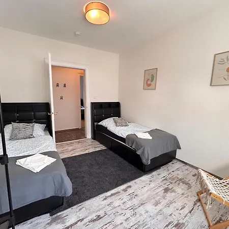 Appartamento Gevelsberg, Attraktive Lage Fuer Geschaeftsleute, Monteure, 4 Zimmer, Wlan, Smarttv Gevelsberg