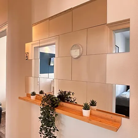 Gevelsberg, Attraktive Lage Fuer Geschaeftsleute, Monteure, 4 Zimmer, Wlan, Smarttv *